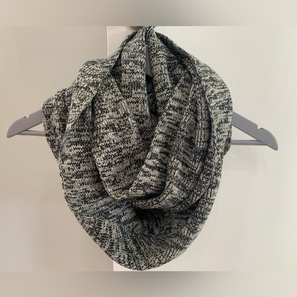 Calvin Klein Black and Gray Knit Scarf